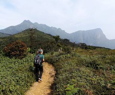 HB_Paradise_Island_LK_Knuckles_Mountain_Range_IMG_20180106_095138_(Medium)