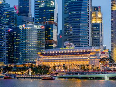 SP_The_Fullerton_Hotel_uitzicht_buiten_Marina_View_of_The_Fullerton_Hotel_Singapore
