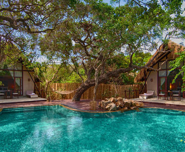 Cluster_Cabins_and_Private_pool_(2)