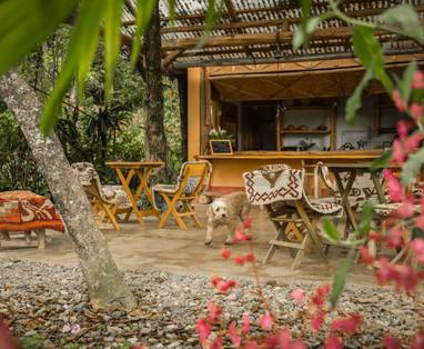 PE_Kentitambo_B_B_leymebamba_buiten_terras_Kentitambo-kenticafe-7-1030x687