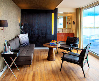 AE_PE_Aria_Amazon_Cruise_suite_slaapkamer_Aria_Amazon_-_Interconnecting_Suite