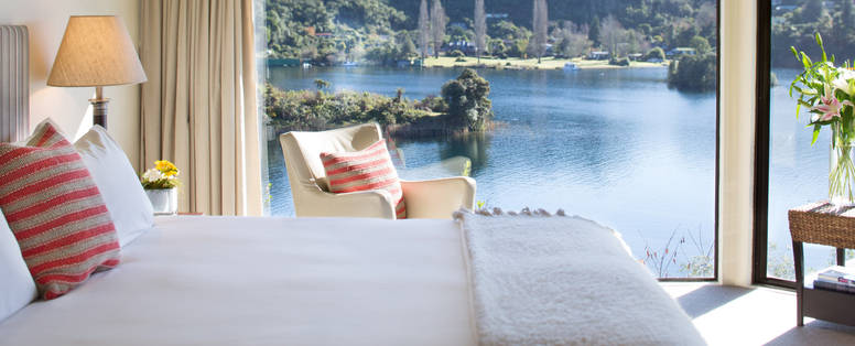 Solitaire_Lodge_Executive_Suite_High_Res