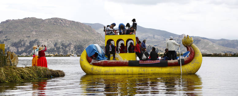 PE_Casa_Andina_excursie_meer_3000X2000_casaandinahotelespremiumpunohotel5estrellaslagotiticaca