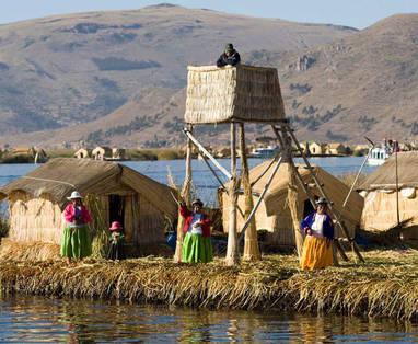 CO_PE_uros_eilanden_titicacameer_img-grande_0010_islas_de_los_uros_001_ESP