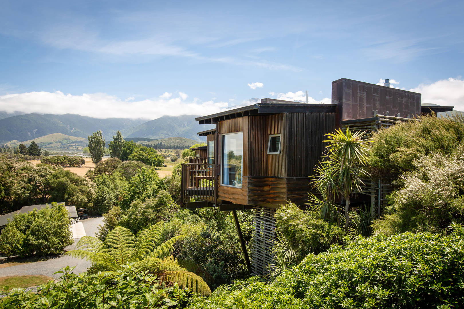 Hapuku Lodge & Tree Houses Kaikoura All Over Tours