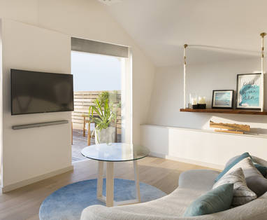 Hi_LSAA_81078653_Romantic_pool_water_villa_4