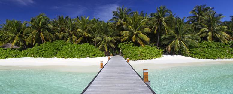 ©Baros_Maldives_Arrival_Jetty_HR_(1)