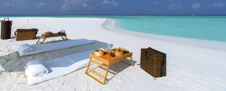 Gili_Lankanfushi_-_GLM_Private_Sandbank_Picnic