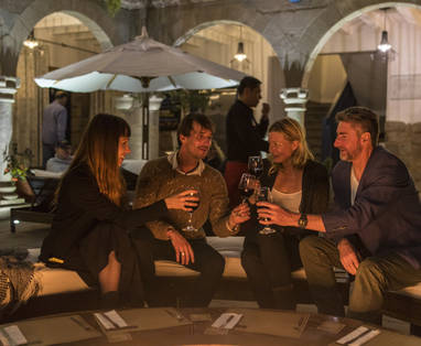 PE_El_Mercado_Cusco_buiten_terras_lounge__B5A8108