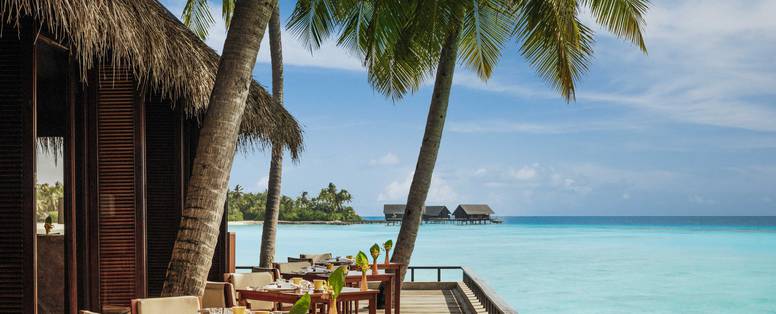 OO_RR_FB_ReethiEarth_BreakfastTerrace_2419_MASTER