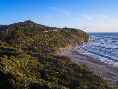 NZ_Greymouth_Breakers_Breakers_from_the_air_with_view_overlooking_Tasman_Sea