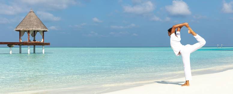 Anantara_Dhigu_Beach_Yoga_02