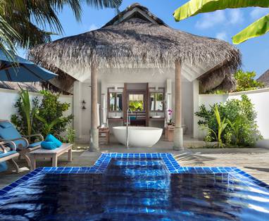 Anantara_Dhigu_Sunset_Pool_Villa_Angle_1