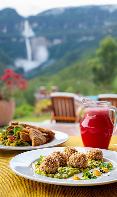 PE_Gocta_Andes_Lodge_ontbijt_JAG_0058-1_BAJA