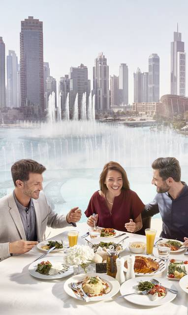 Large-HR_IMAGE_Gastronomy_Fountain_Caucasian