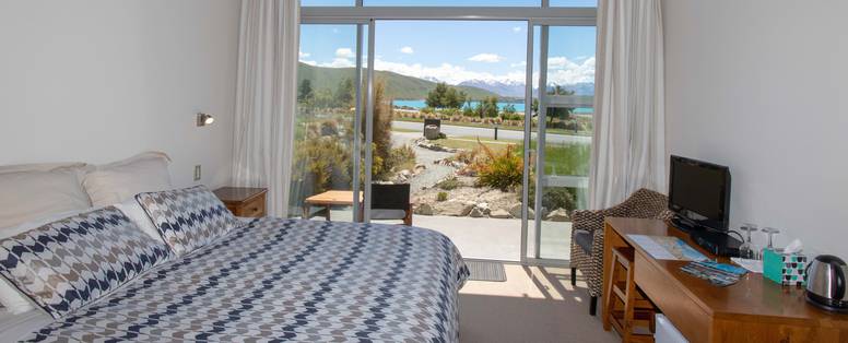 NZ-Lake-Tekapo-Three-Rivers-Lodge-Room