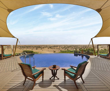 lux3081po-235060-Presidential_Suite_Pool-Low