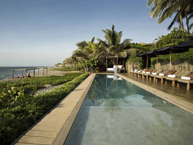 PE_hotel_kichic_zwembad_bij_strand_357A5887_kopie