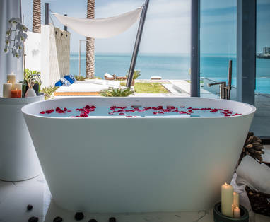 Zaya_nurai__Beach_Villa_Romantic_setup