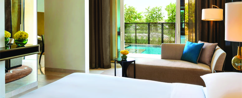 Park_Hyatt_AUH_Garden_View_Suite_Bedroom_with_plunge_pool