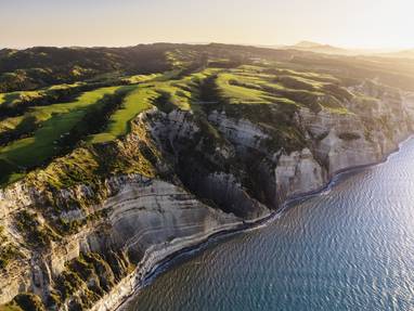 Een prachtig uitzicht vanaf de golfbaan in Cape Kidnappers. 