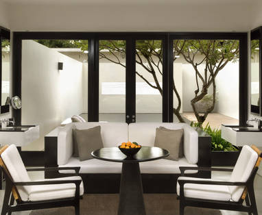 CM_Siem_Reap_Amansara_pool_suite_Amansara__Cambodia_-_Pool_Suite_High_Res_6633