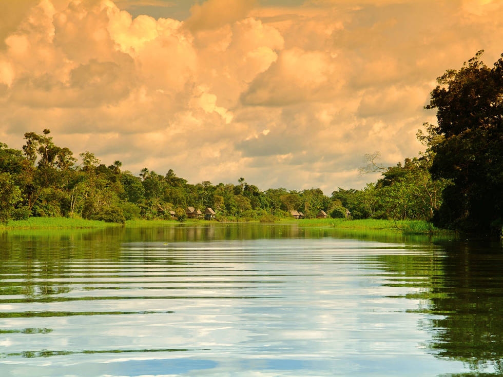 CO_PE_aria_cruise_zonsondergang_Dawn_at_the_Amazon