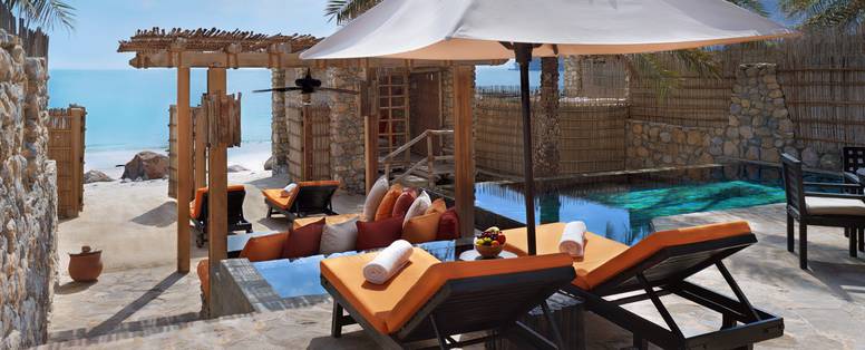 Villa_met_zwembad_aan_het_strand