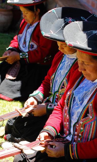 CO_PE_Cusco-Chinchero-Tejedoras-MarcoNishiyama_kopie