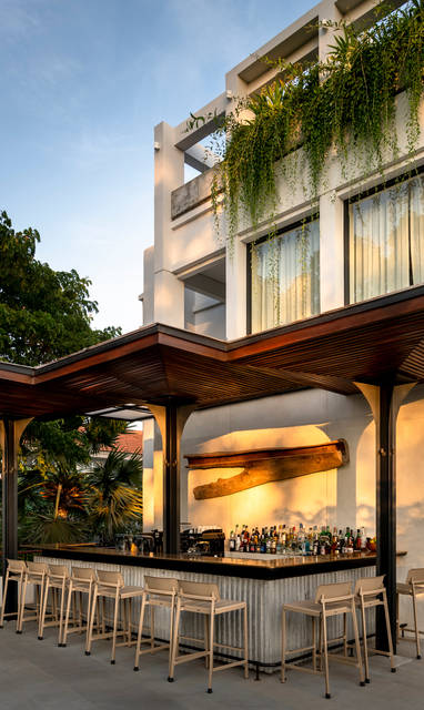 CM_Treeline_Hotel_Siem_Reap_bar_buiten_Copy_of_Treeline_Pool_017