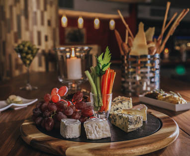 MU_La_Pirogue__Van_Der_Stel_Wine_Bar