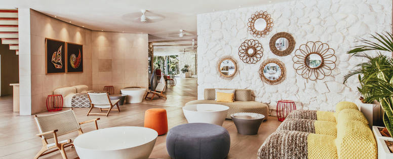 MU_La_Pirogue__Lobby