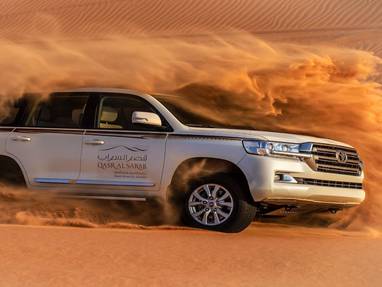 Jeep_door_de_woestijn