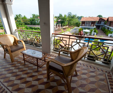 CM_Battambang_hotel_Room_02_-_Suite_with_Balcony_1