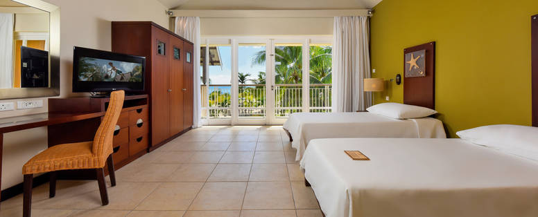 MU_Victoria_Beachcomber_Family_room_2