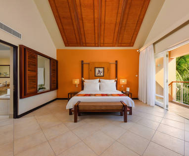 MU_Victoria_Beachcomber_Executive_suite