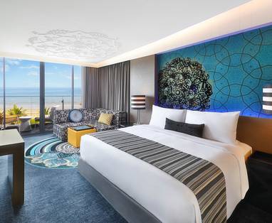 mctwh-king-guestroom-1905-hor-clsc