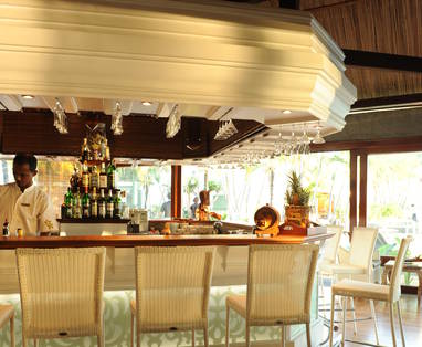 MU_Veranda_Grand_Baie_Tilambic_bar