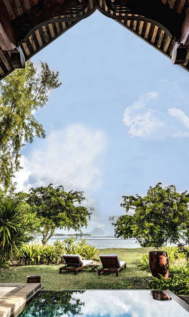 MU_Flic_and_Flac_Maradiva_Villas_Resort_and_Spa_Villa_exterior