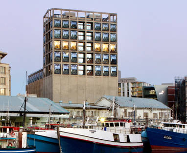 The_Silo_Hotel_in_the_V_A_Waterfront