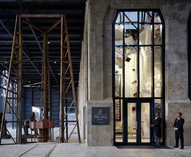 ts-entrance-doormen-1200x801