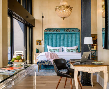 ts-rooms-deluxe-superior-suite-bedroom-3-1200x801