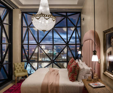 ts-rooms-royal-suite-bedroom-2.1-1200x801