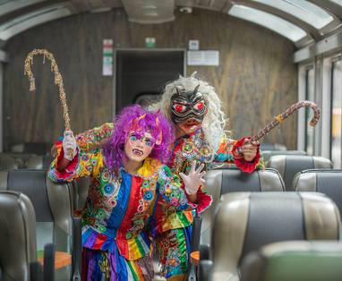 PE_Peru_Rail_Vistadome_trein_entertainment_AFA_5464