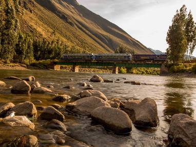 PE_Peru_Rail_Vistadome_trein_uitzicht_VIST_Peru_Ext-0191