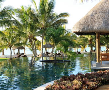 MU_LUX_LE_MORNE_POOL