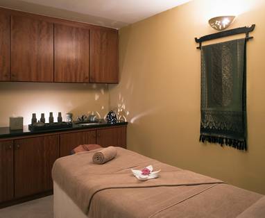 CM_Raffles_Hotel_Le_Royal_spa_kamer_rlr-raffles-spa-room