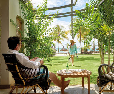 MU_Grand_Baie__Royal_Palm_Beachcomber_romance_(2)