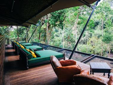 CM_Shinta_Mani_Wild_Bensley_uitkijk_platform_179463086