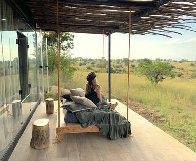 TZ_Nimali_Mara_Camp_terras_uitzicht_vlakte_13